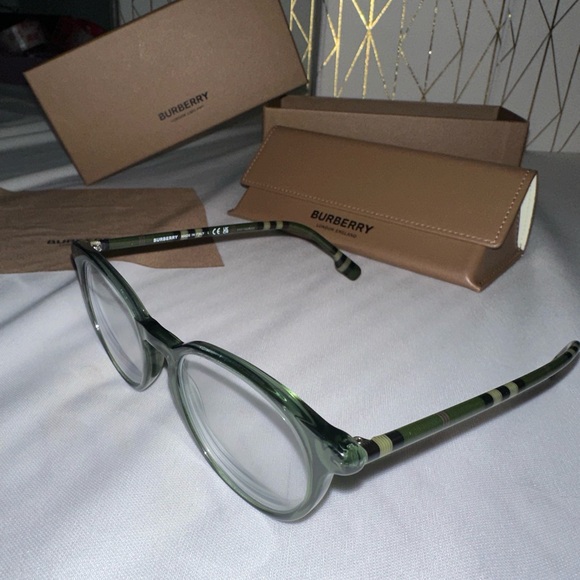 Green Burberry frames - Picture 5 of 6